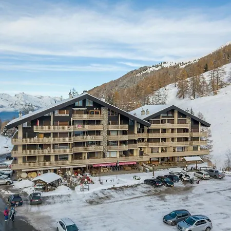 Au Pied Des Pistes - Dents Rousses E2